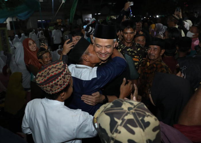 Hadiri Haul Syech Abdul Qadir Jailani di Lampung, Ganjar Pranowo Dicurhati UU Pesantren