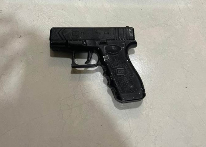 Todong Pistol Mainan demi iPhone 15 Pro, Pemuda Nganjuk Dibekuk Polres Mojokerto