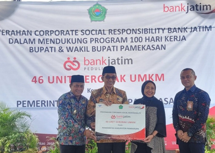 Bank Jatim Gencar Serahkan CSR Peduli UMKM Hingga Pendidikan