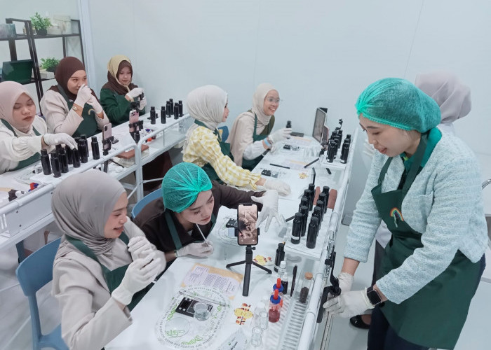 Modal Rp 10 Juta Sudah Bisa Punya Brand Kosmetik, Mash Moshem Bongkar Rahasianya ke Influencer Tulungagung