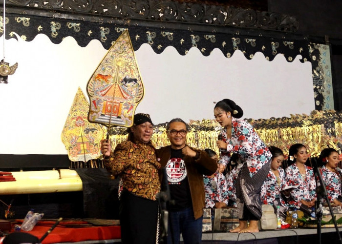 Wayang Kulit Hibur Generasi Z di Dies Natalis FIB UNEJ ke-60, Ajak Generasi Muda Mencintai Budaya Bangsa