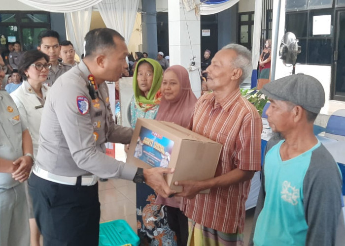 Ditlantas Polda Jatim Gelar Bakti Sosial dan Kesehatan, Kombespol Iwan: Bukti Nyata Polri untuk Masyarakat
