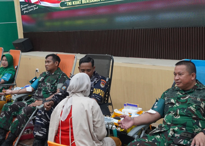 Sambut HUT TNI ke-81, RS TK III Baladhika Husada Jember Gandeng PMI Gelar Aksi Donor Darah Massal