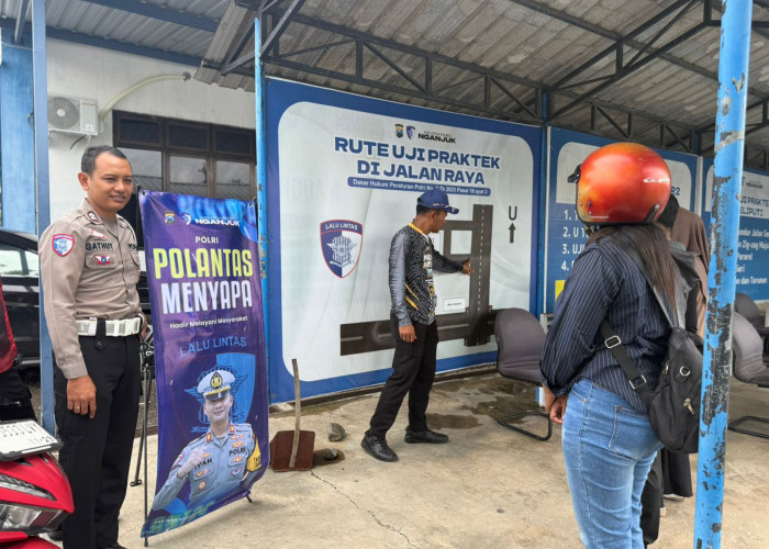 Polantas Menyapa, Satlantas Polres Nganjuk Edukasi Langkah Mudah Ujian Praktik SIM di Satpas