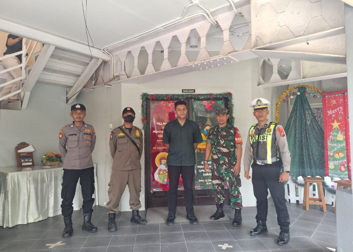 Polsek Sawahan Pastikan Ibadah Natal 2025 di Surabaya Berjalan Khidmat dan Kondusif