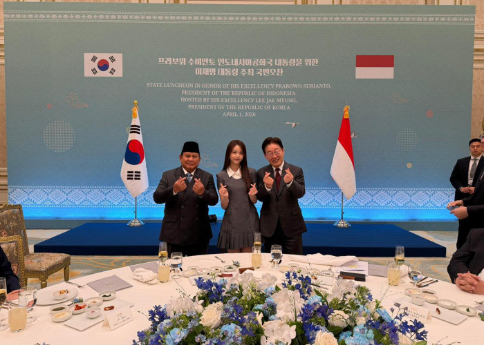 Momen Presiden Prabowo Bertemu Carmen Hearts2Hearts, Kompak Lakukan Simbol Jari Hati