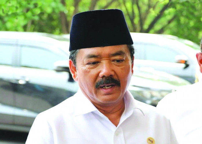 Siang Ini, Menteri ATR/BPN Hadi Tjahjanto Serahkan Pin Emas di Surabaya