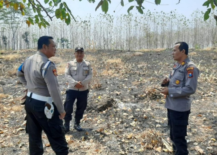 Cegah Karhutla, Polsek Jatirejo Patroli Kawasan Hutan