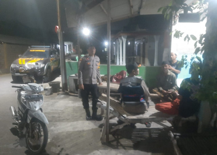 Polsek Gampengrejo Giatkan Patroli Sambang Pos Kamling