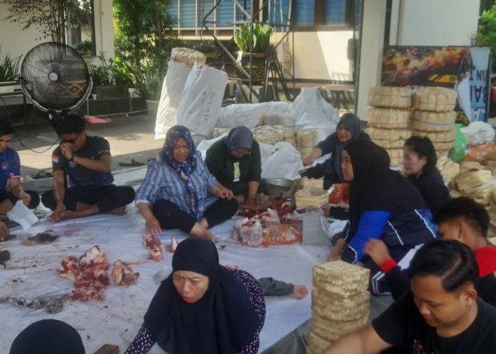 Sinergi Pemkab dan Polres Malang Salurkan Ratusan Hewan Kurban, Sapi Jumbo Presiden Dipotong di Ngantang