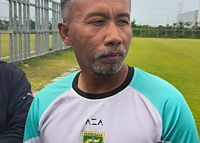 Suporter Kritik Minimnya Gol Striker Persebaya, Uston Tanggapi dengan Bijak