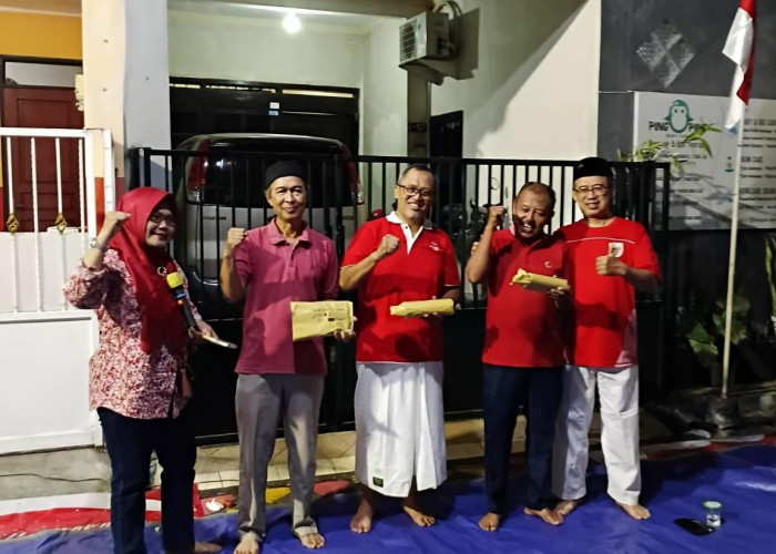 Meriah dan Penuh Kebersamaan, Warga RT 03 Kebraon Indah Permai Gelar Malam Tirakatan HUT ke-81 RI