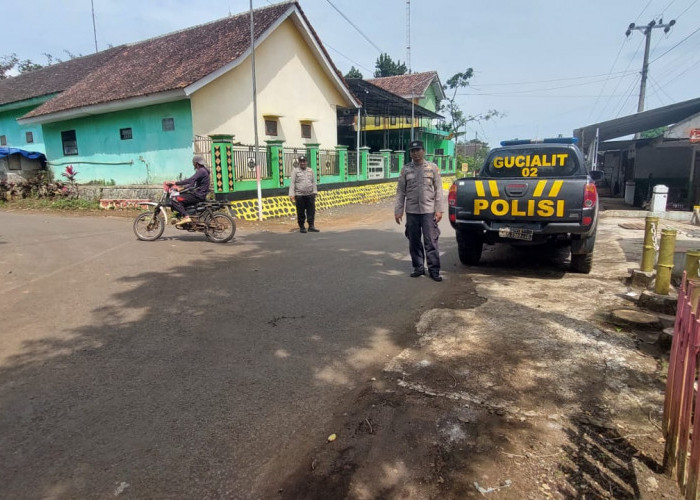 Patroli Siang Hari Polsek Gucialit Ciptakan Situasi Kamtibmas Kondusif