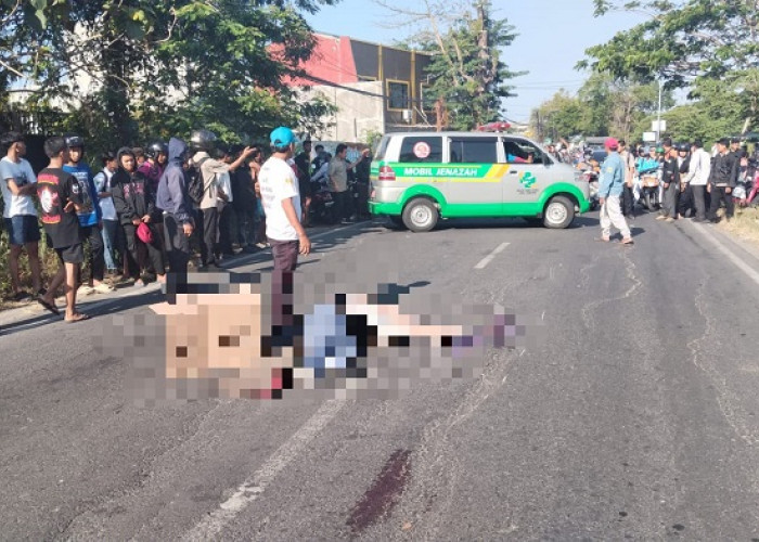 Honda Astrea Adu Banteng dengan Avanza di Cerme Gresik, Seorang Pelajar Tewas