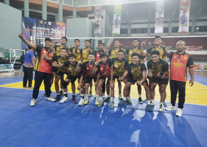 Tim Putra Bojonegoro dan Surabaya Melaju ke Semifinal Kejurprov Bola Voli U-19