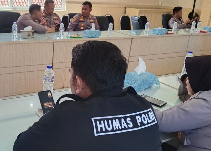 Humas Polres Pasuruan Fasilitasi Komunikasi Perkara Laka Lantas 2017 yang Sudah Inkrah