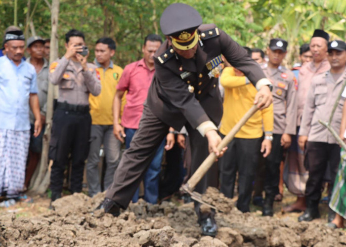 Gugur saat Tugas, Polres Gresik Gelar Upacara Pemakaman Aipda Irwan Hariyanto