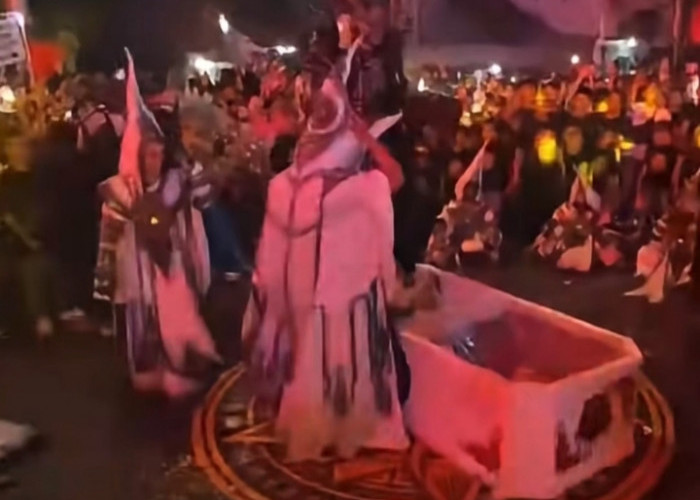 Dikaitkan Ritual Satanic: Simbang Kulon Night Carnival Jadi Sorotan, Ada Adegan Sembelih Kambing