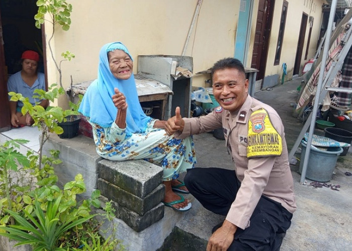 Bhabinkamtibmas Bubutan Salurkan Sembako untuk Lansia dan Disabilitas di Krembangan Bakti Surabaya