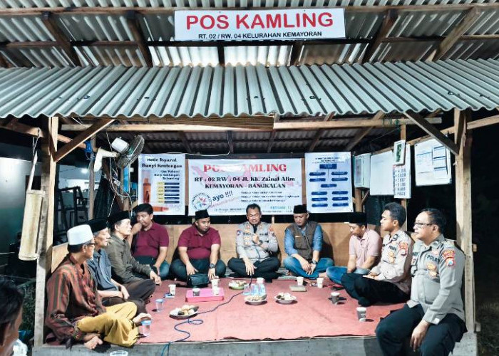 Sambang Warga, Satbinmas Polres Bangkalan Giat Cangkrukan Kopling Fokus Sosialisasi Kamtibmas