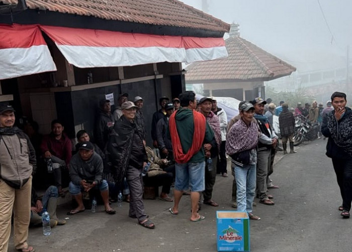Pelaku Wisata Serbu Loket TNBTS, Desak Wisata Bromo Kembali Dibuka