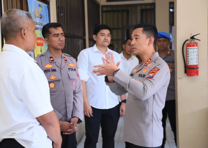 Kapolres Kediri Kota Cek Rutan, Beri Motivasi Tahanan dan Tekankan SOP Penjagaan