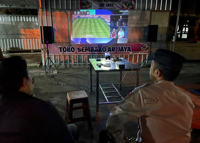 Polisi Amankan Nobar Piala Dunia di Tekung