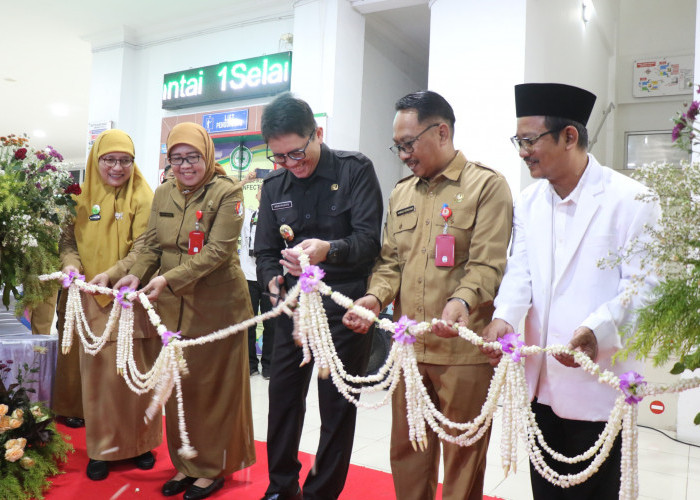 Pj Bupati Bojonegoro Resmikan Instalasi Dialisis dan Buka Seminar CAPD untuk Nakes