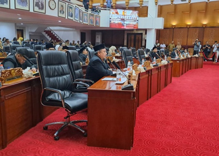 Diwarnai Interupsi di Paripurna, DPRD Surabaya Soroti Lambatnya Respons OPD