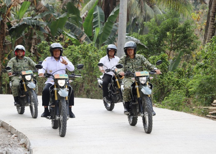  Jalan Rabat Beton Wonorejo Rampung Lebih Cepat, Ahmad Baharudin Apresiasi Sinergi TNI dan Warga