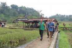 Kapolres Mojokerto Turun Langsung Jaga Wisata Trawas, Pastikan Libur Lebaran Aman dan Nyaman
