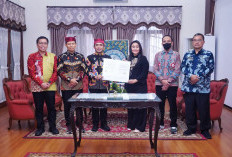 Pemkot Pasuruan Teken Kontrak Payung Konsolidasi Pengadaan Kertas HVS, Tingkatkan Efisiensi dan Transparansi