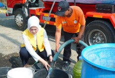 Puncak Kemarau, DPRD Jatim Gelontor Air Bersih di Tuban