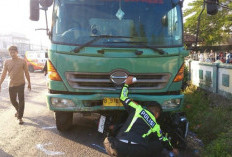 Truk Boks Tabrak 3 Motor dan Pejalan Kaki di Jogoroto Jombang, Akibatkan  2 Tewas dan 6 Luka