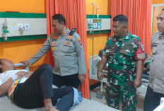 Kapolsek Sidoarjo Kota Jenguk Santri Putat dalam Perawatan Medis