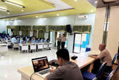 Polres Blitar Sosialisasikan Pemanfaatan AI kepada Pelajar SMAN 1 Talun