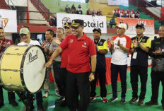 Diikuti Tim SD hingga Perguruan Tinggi, Kapolres Bangkalan Buka Kejurprov Drumband Jatim di GOR SAKA