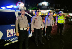 Antisipasi Kejahatan, Polsek Simokerto Gelar Patroli Kota Presisi di Kawasan Kertopaten