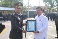 Kapolres Kediri Apresiasi Personel dan Tokoh Masyarakat di Momen Harkitnas 2026