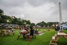 Ngabuburit Seru di Tugu Pahlawan Surabaya Dimeriahkan Mini Camping dan Ludruk Legendaris