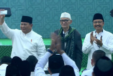Penutupan Muktamar Ke-35 NU di Jombang, Presiden Prabowo Terima Kartu Anggota NU Seumur Hidup