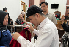 Bikin Malu, Pencuri Kursi Taman Pemkot Surabaya Dimarahi Hakim