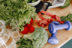 Jangan Asal Makan Sedikit, Ini Cara Diet Aman Saat Puasa