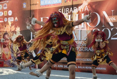 Bawakan Tari Yakswa, Penampilan Nyentrik Sanggar Utari Kediri Sedot Perhatian di SFF 2026