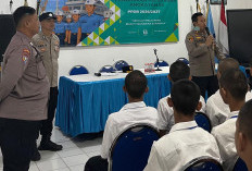 MPLS di SMK Bhakti Samudra, Kapolsek Sukomanunggal Ingatkan Bahaya Gangster, Narkoba, hingga Ponsel