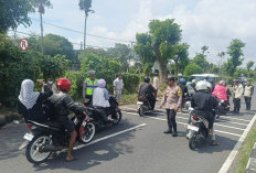 Cegah Kejahatan 3C,  Petugas Gabungan Gelar Operasi Kendaraan di Pos Suramadu Surabaya