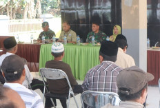 Kasdim 0821 Lumajang Sosialisasikan Pembangunan Brigif TP kepada Pesanggem Desa Salak