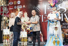 Tampil Memukau dengan Karakter Bertema Alam, Universitas Adi Buana Raih Juara 1 SFF 2026