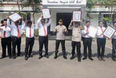 Delapan Anggota Polsek Tandes Diganjar Penghargaan atas Pengungkapan Narkoba dan Dedikasi Bhabinkamtibmas