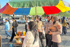 Polwan Polresta Sidoarjo Sapa Warga di CFD Alun-alun